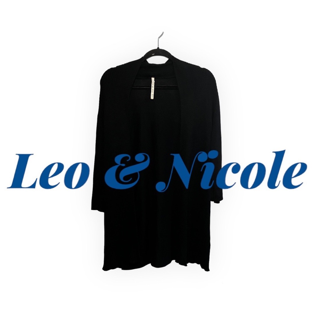 Leo & Nicole Black Cardigan Size Medium